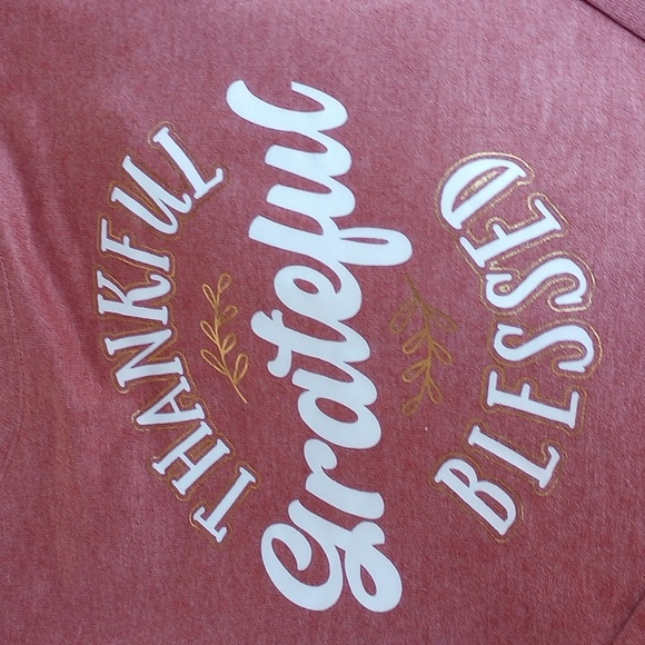 Long sleeved butter knot spf graphic tee - Picture 2 of 3